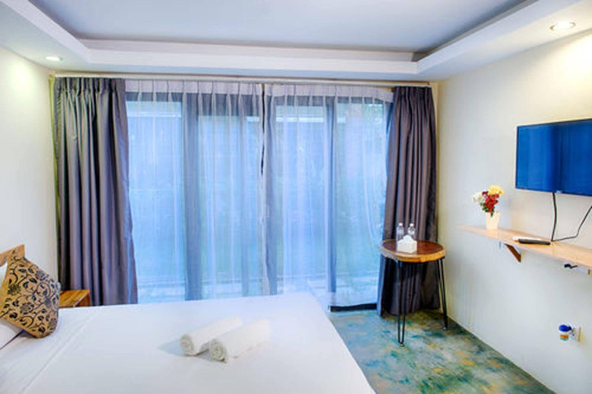 Day Day Inn Сиемрип Экстерьер фото
